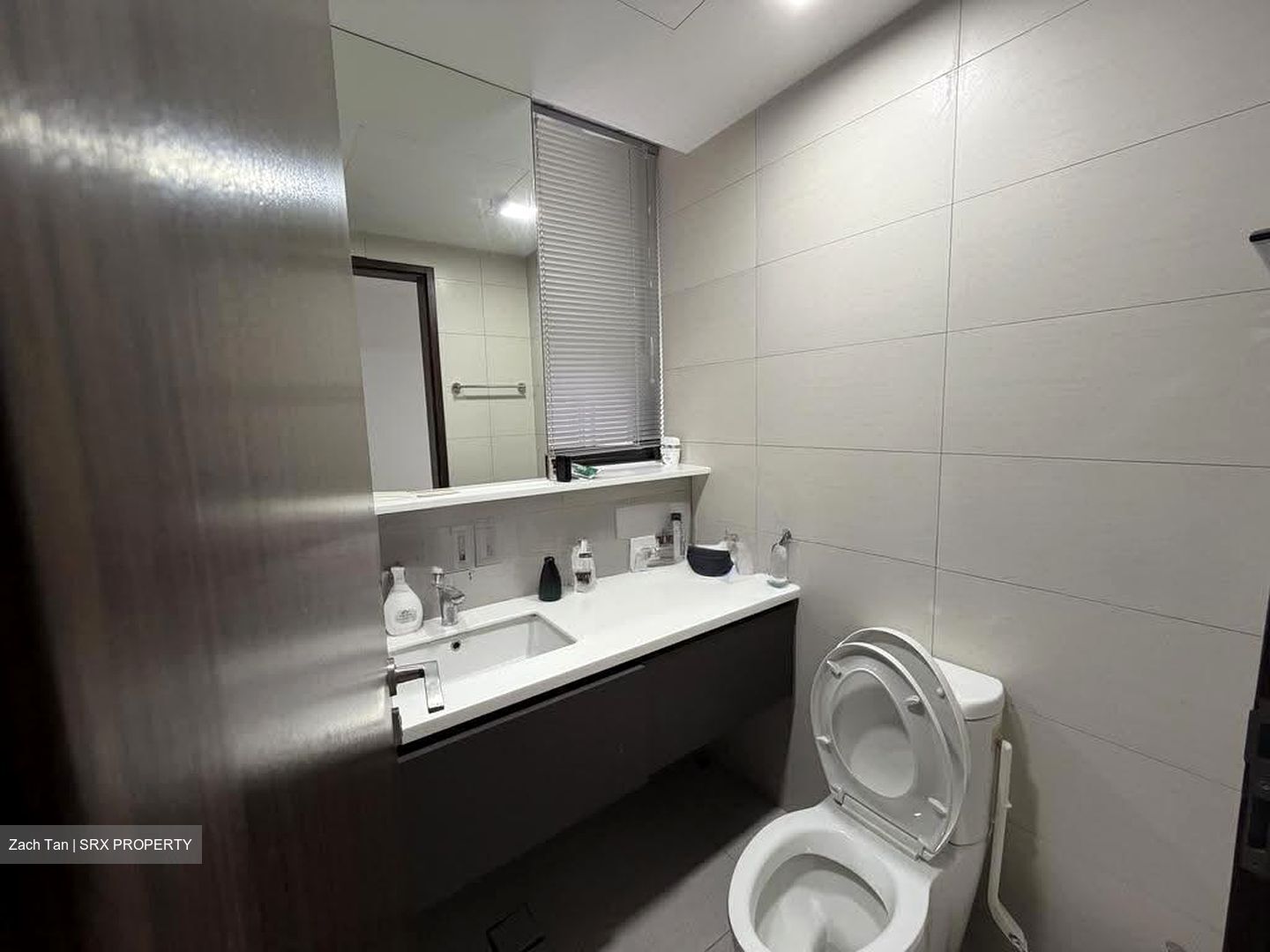 d'Nest (D18), Condominium #637213021